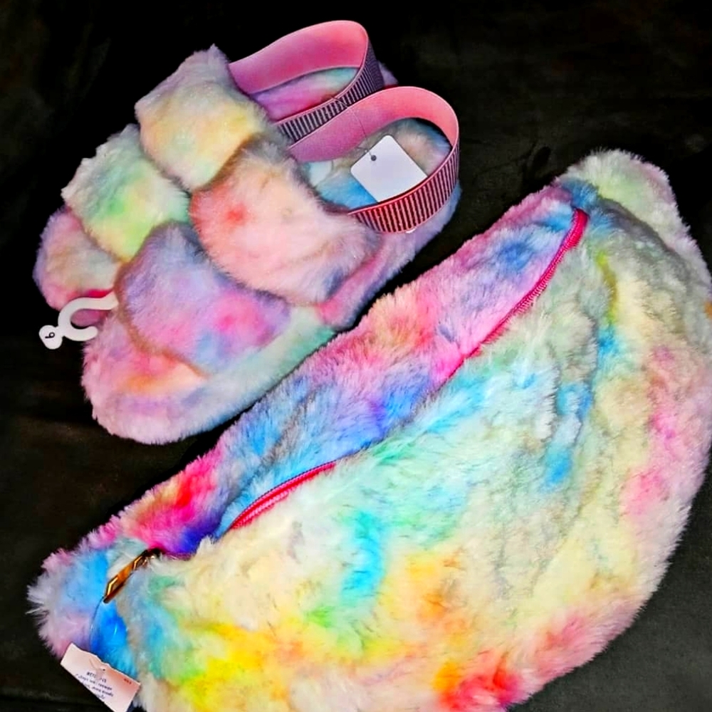 Fur Slides / Slippers & waist bag